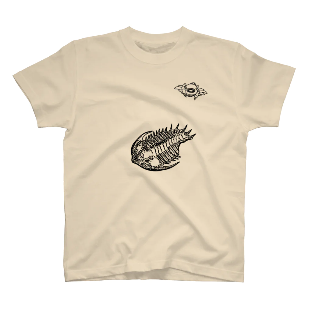 systema_naturaのかじられノイデスとかじりカリス Regular Fit T-Shirt