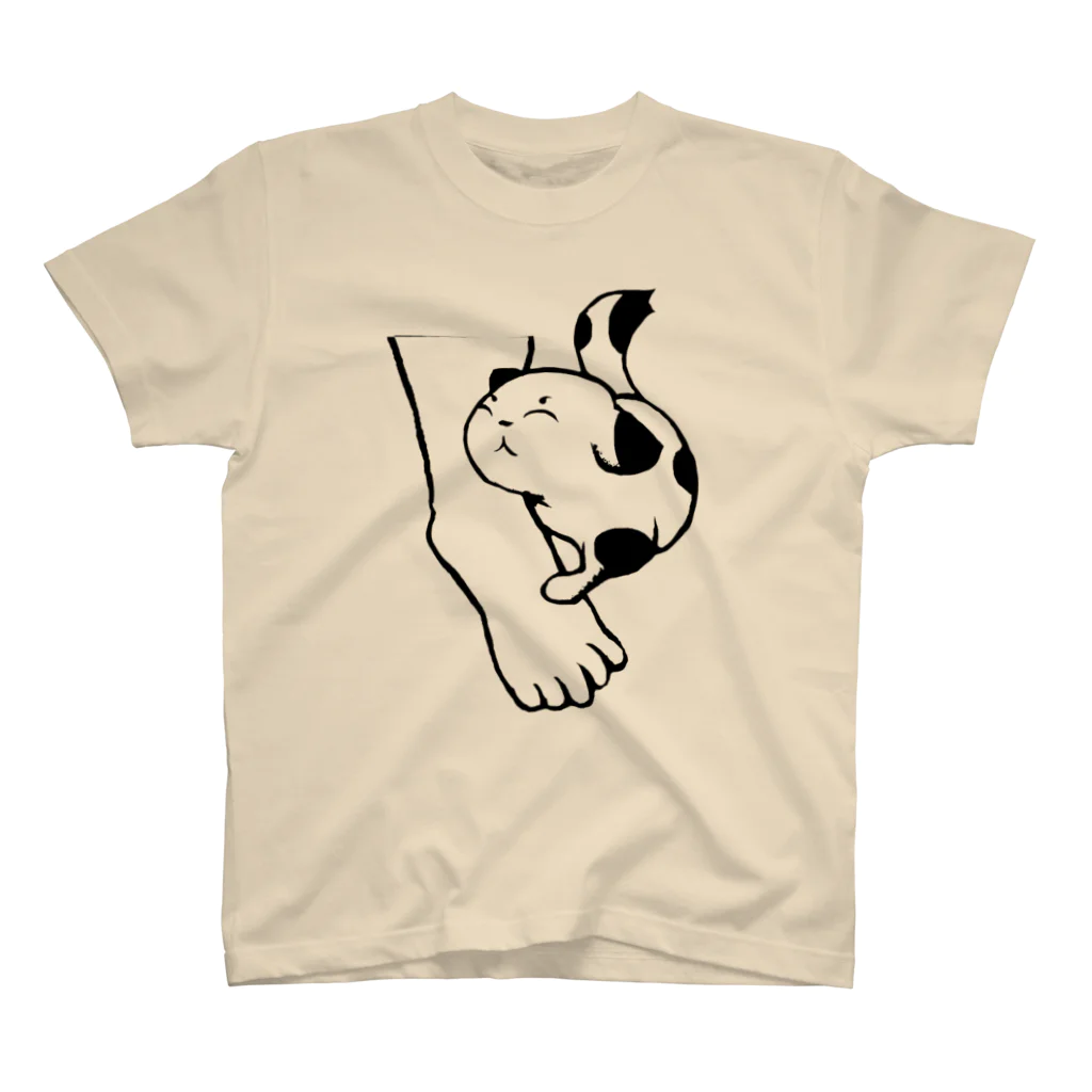 Hemingway-Caitのすねこすり Regular Fit T-Shirt