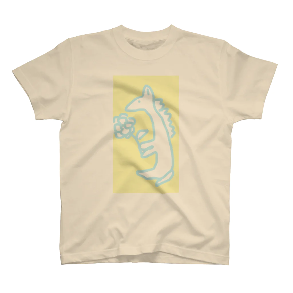 kasumiyolosiyomisuの白馬と花 Regular Fit T-Shirt