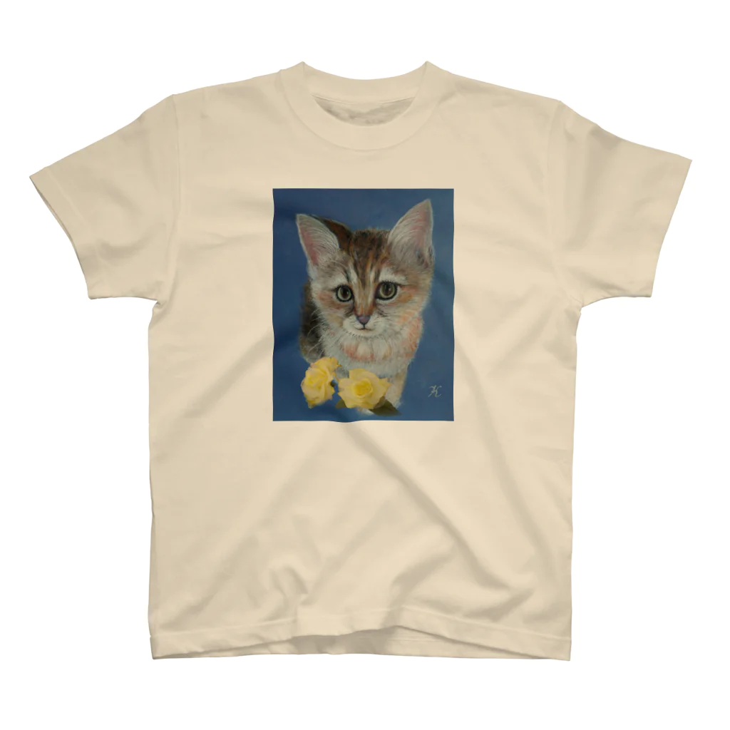 crystal-koaraの仔猫と幸せの黄色いバラ スタンダードTシャツ