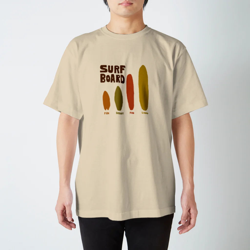 The Eight Wood Marketのサーフボード（前面） Regular Fit T-Shirt