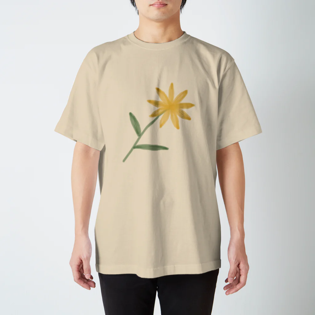 ビールと自然の雑貨店のきいろの花 Regular Fit T-Shirt