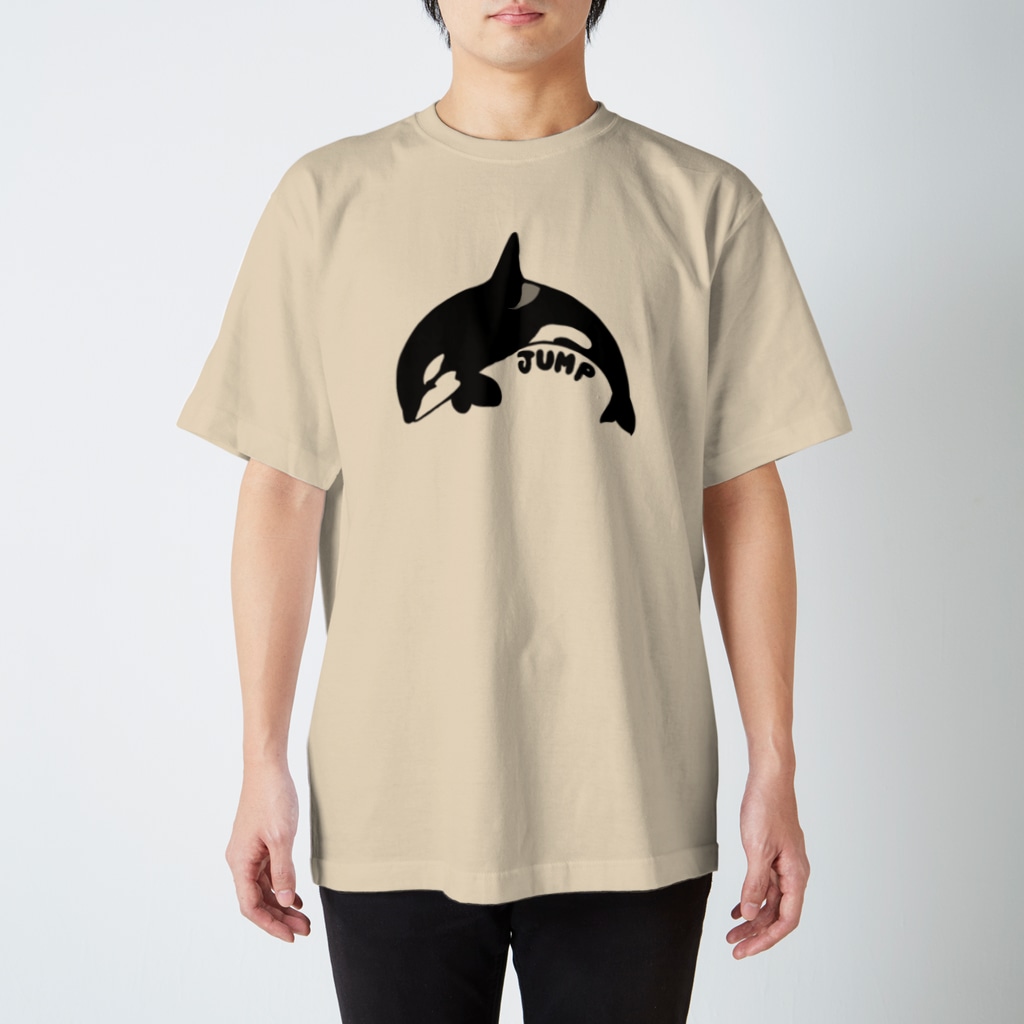 ムクデザインのシャチ ジャンプ！ Regular Fit T-Shirt