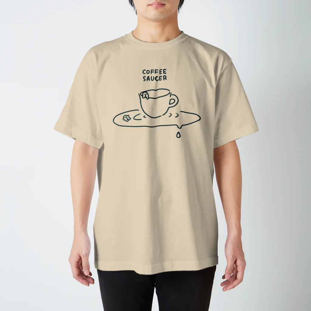 ＴＥＡＳＨＩ- 手足 -のCOFFEE SAUCER Regular Fit T-Shirt