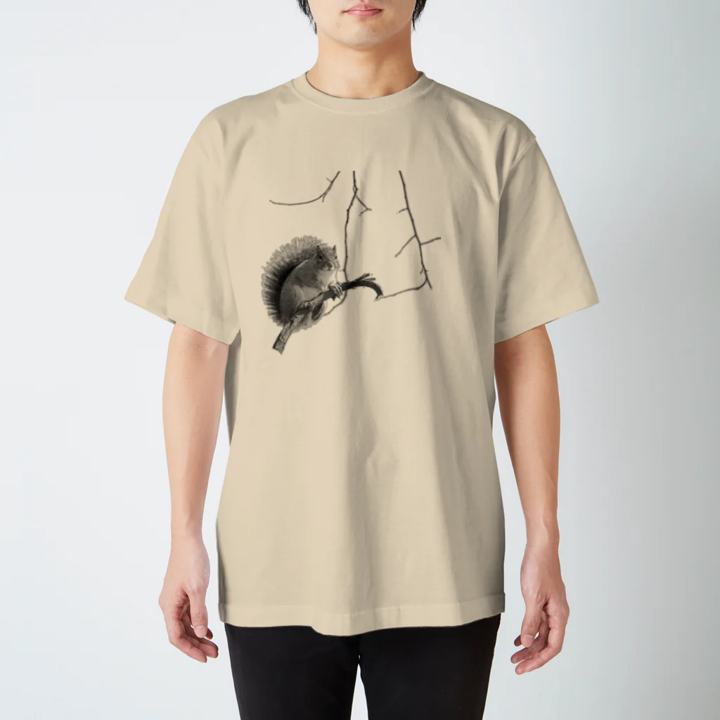 soi hẻm rojiの木登りリス スタンダードTシャツ