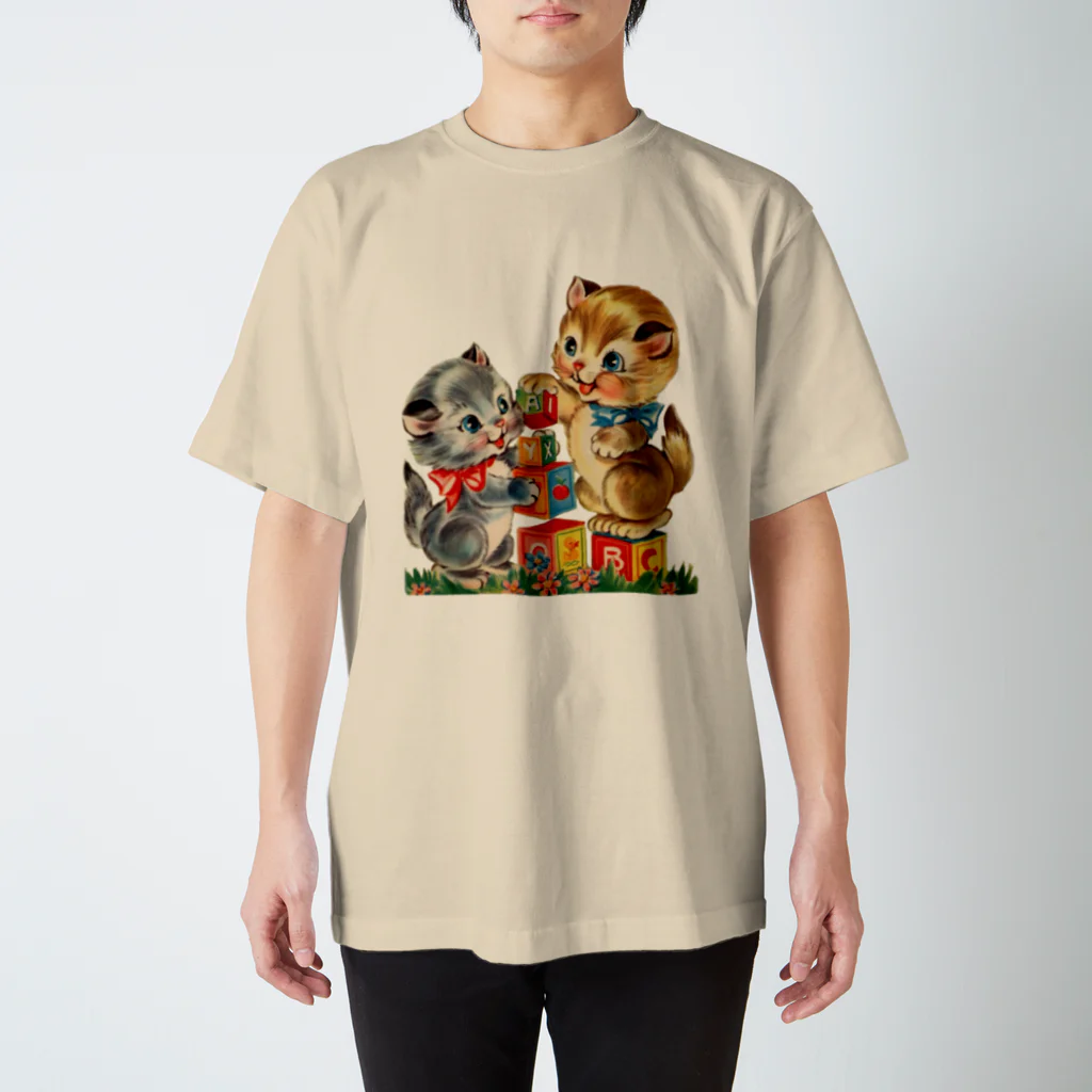 nicherϋのレトロアニマル✻ねこ Regular Fit T-Shirt