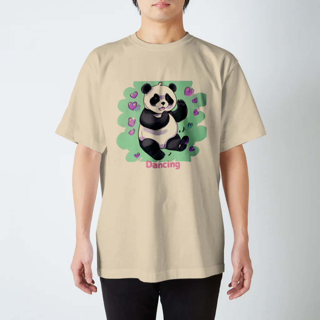 MagokoroのDancing パンダ Regular Fit T-Shirt