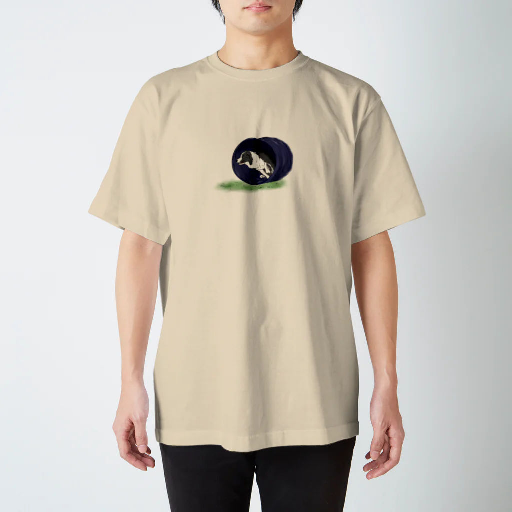 Saori  BTのBordercollie Black&White Tunnel  Regular Fit T-Shirt