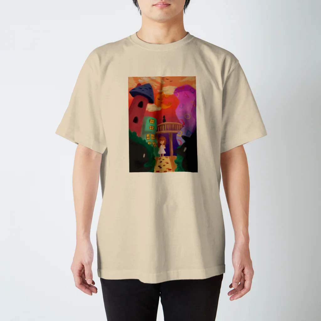 きゅうりのWelcome to Wonderland Regular Fit T-Shirt