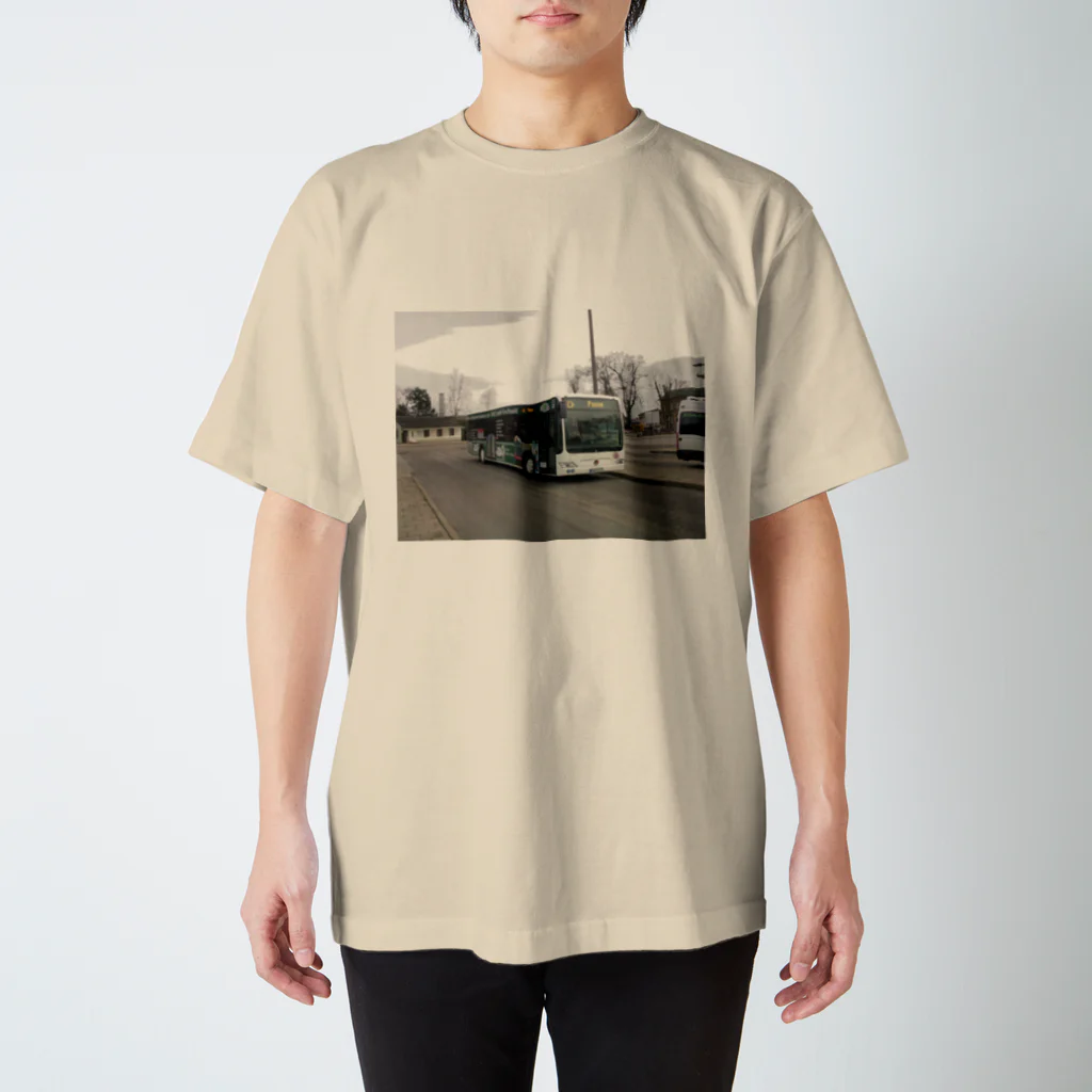 Ende der Weltのバス　休憩中　Pause スタンダードTシャツ