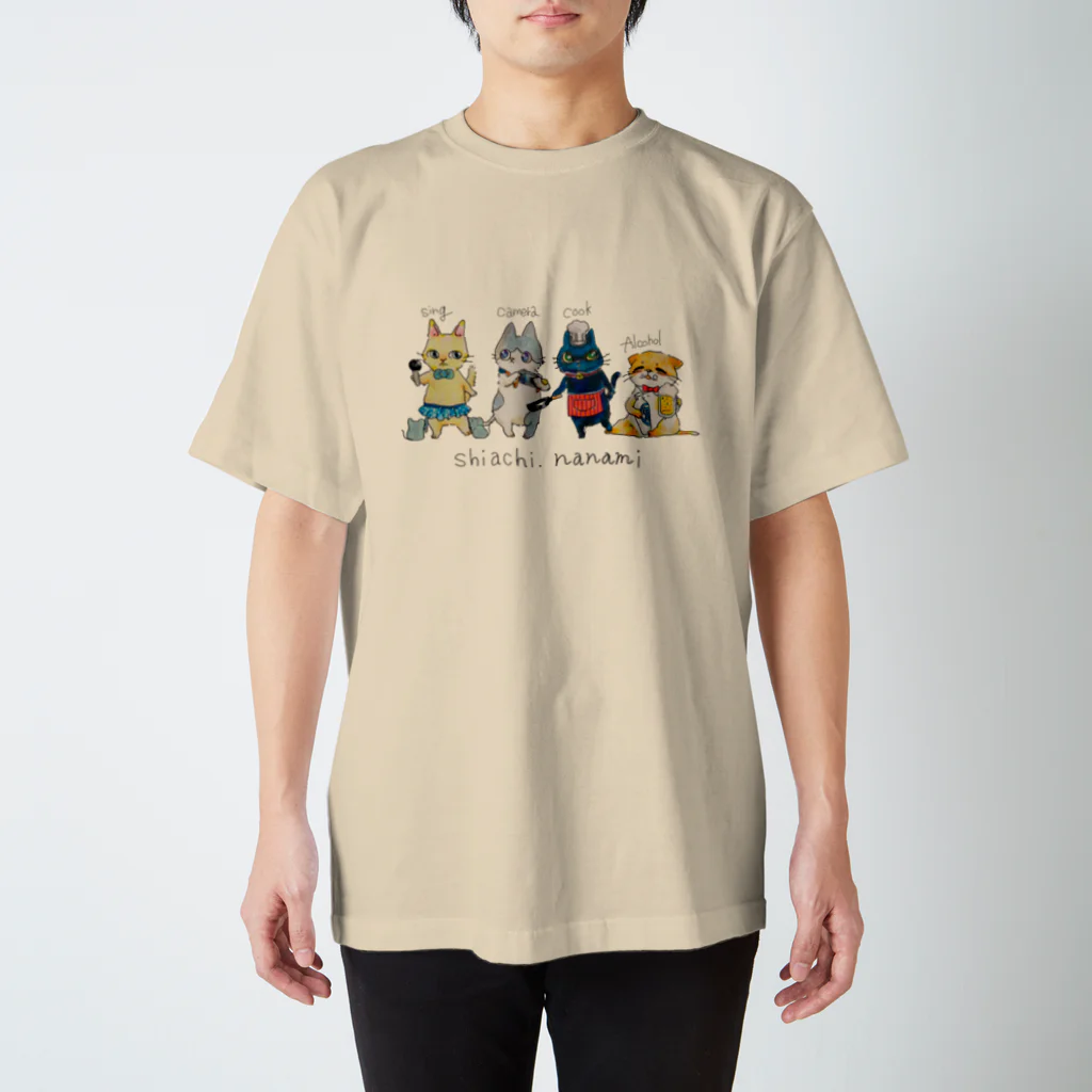 日本橋UPsの４にゃんず Regular Fit T-Shirt