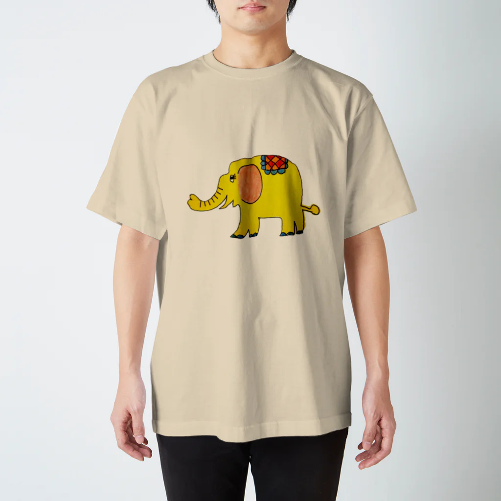 kotoのお店(*´︶`*)のしあわせの黄色いぞう Regular Fit T-Shirt