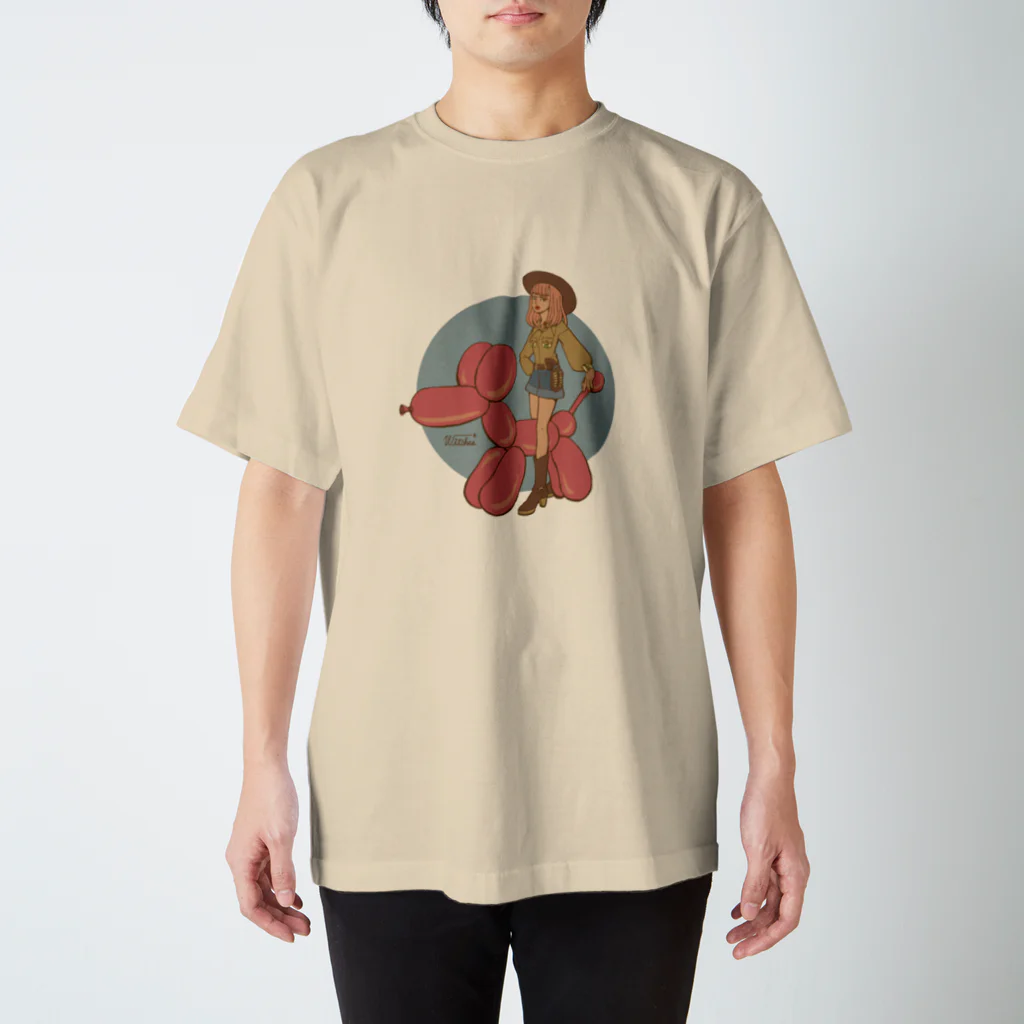 "Witches" IllustrationsのBALOON Regular Fit T-Shirt