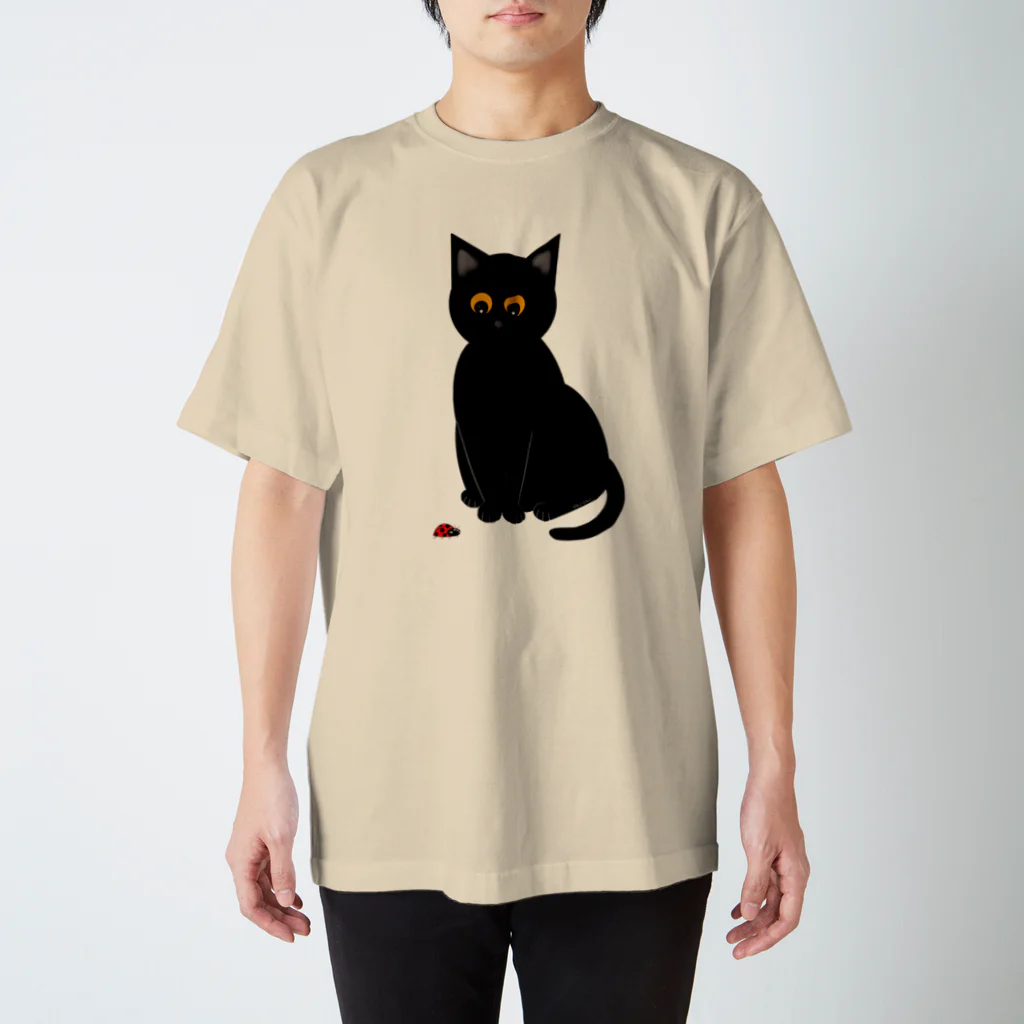 ekoeko ショップの黒猫とてんとう虫 Tシャツ スタンダードTシャツ