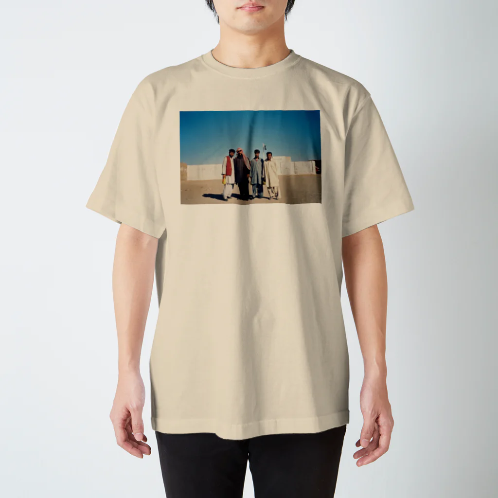 旅人マーシーのパキスタン国境の闇両替ブラザーズ2002 Regular Fit T-Shirt