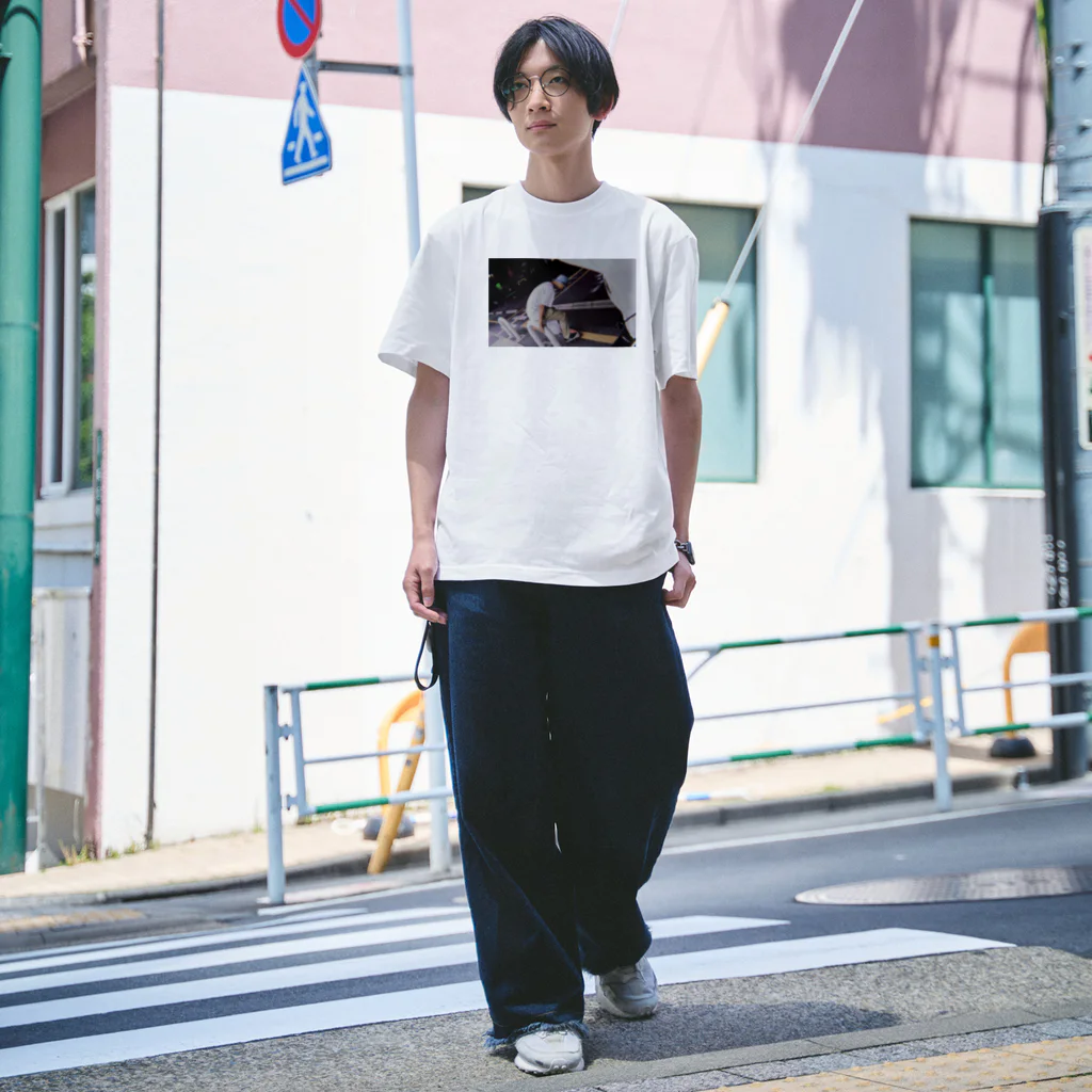 自由のお友達の小田くん Regular Fit T-Shirt