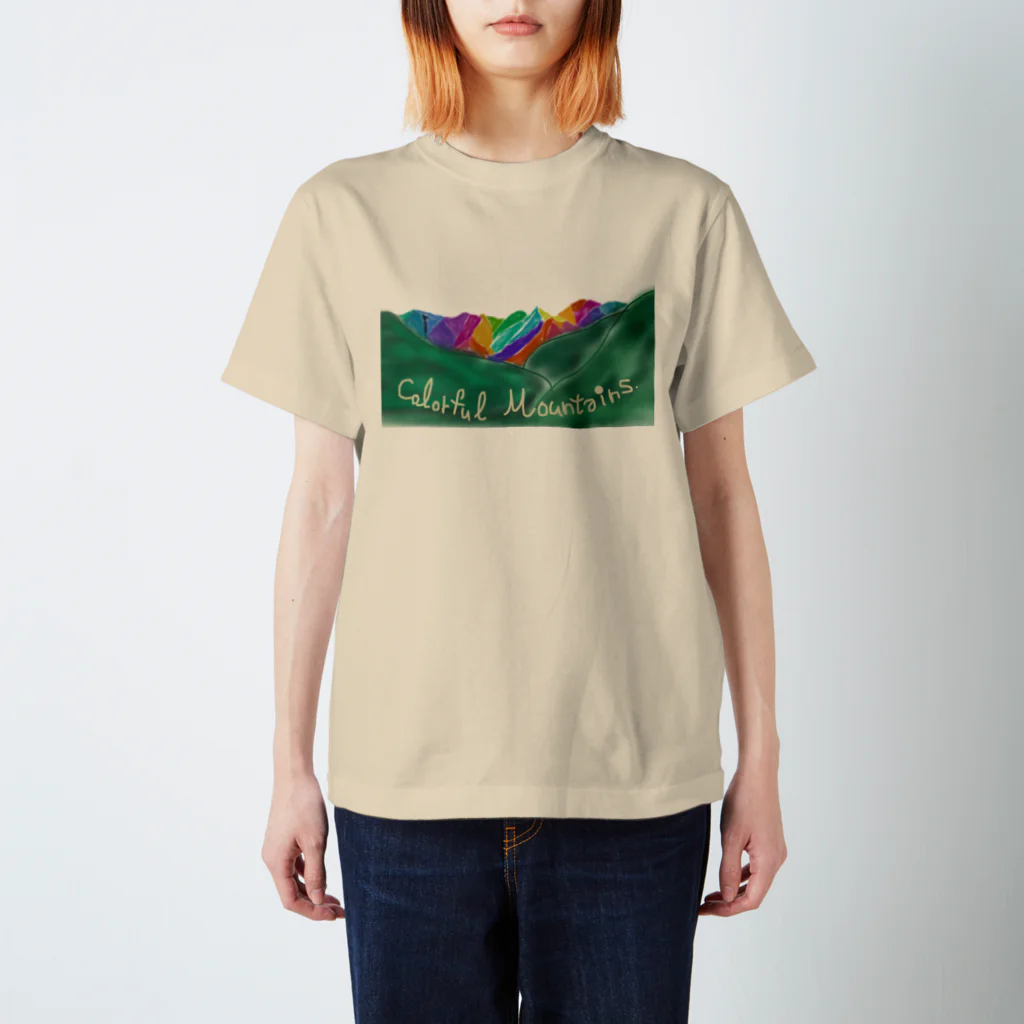 Lunannieのカラフルな山たち Regular Fit T-Shirt