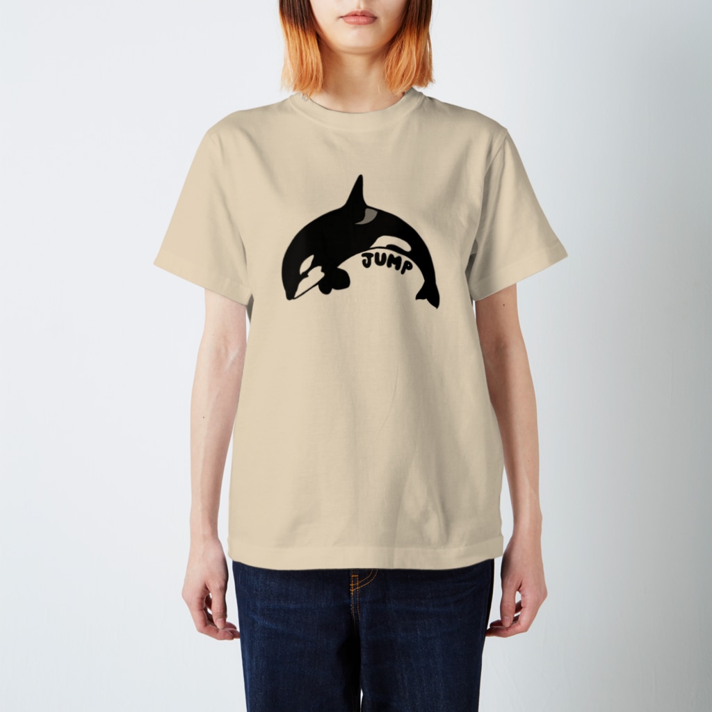 ムクデザインのシャチ ジャンプ！ Regular Fit T-Shirt