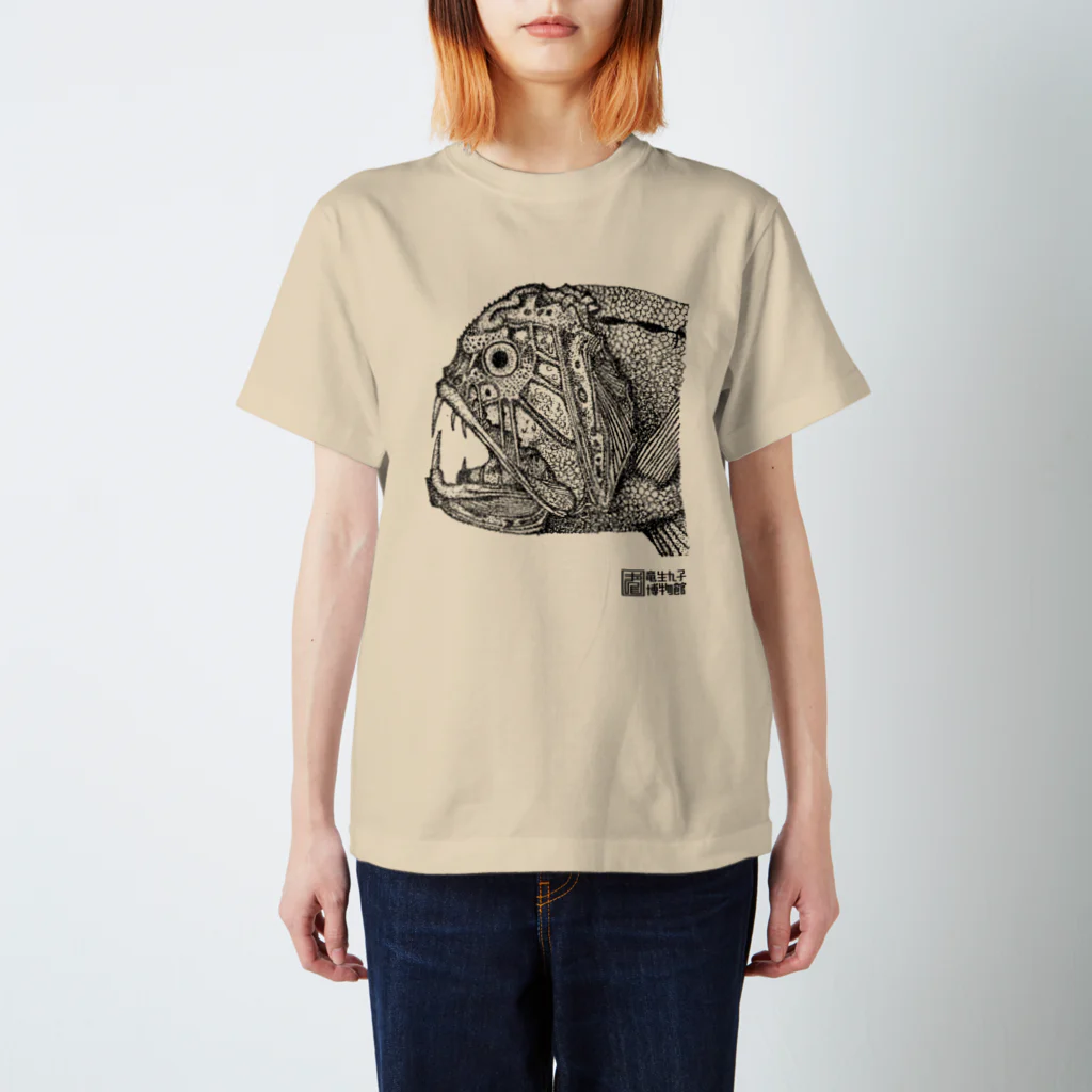 竜生九子博物館ミュージアムショップのオニキンメ点描画 スタンダードTシャツ