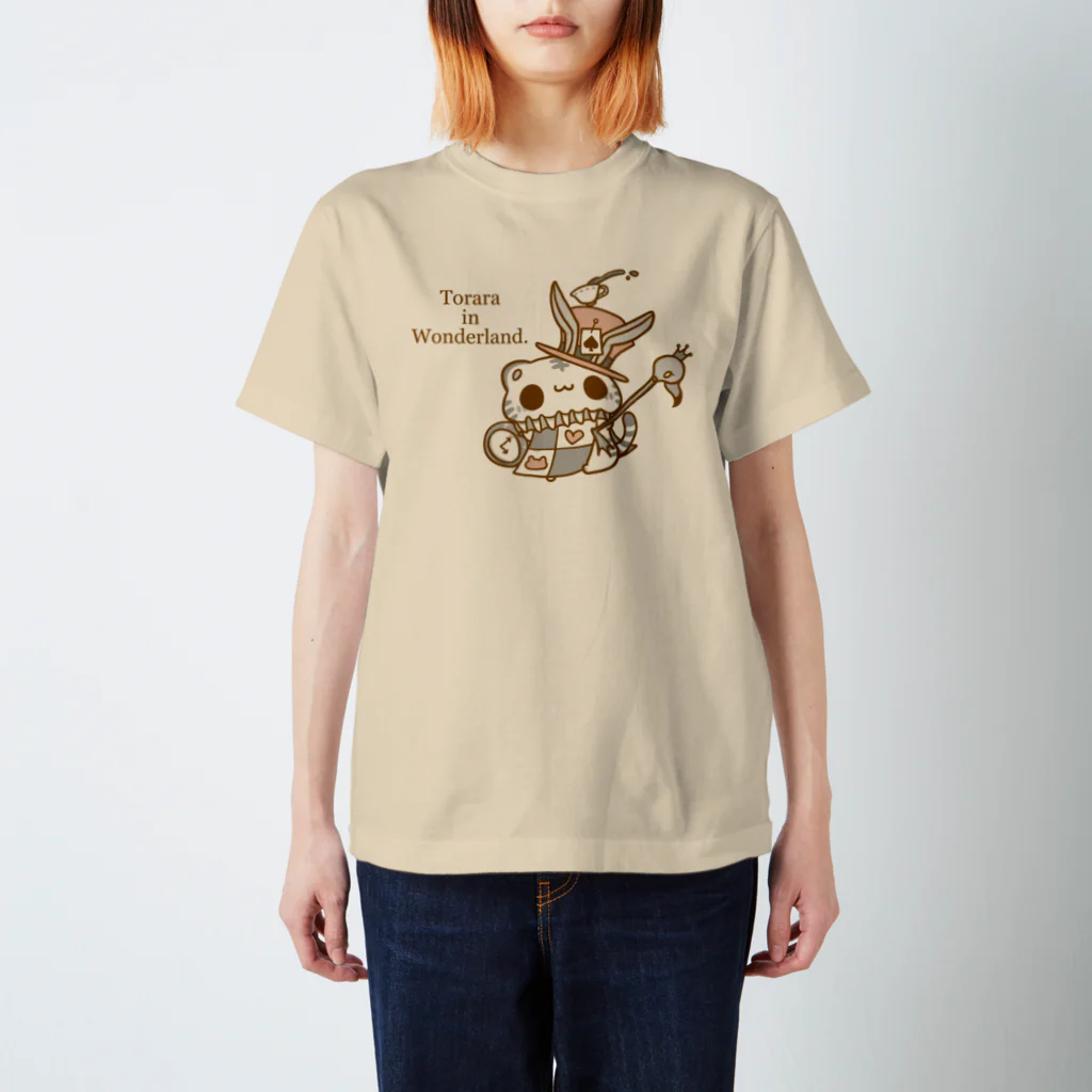 影屋のTorara　in　Wonderland.03 Regular Fit T-Shirt