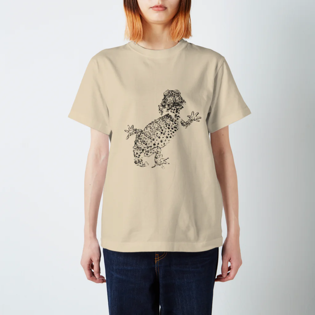 かずのこのオニタマオヤモリ Regular Fit T-Shirt