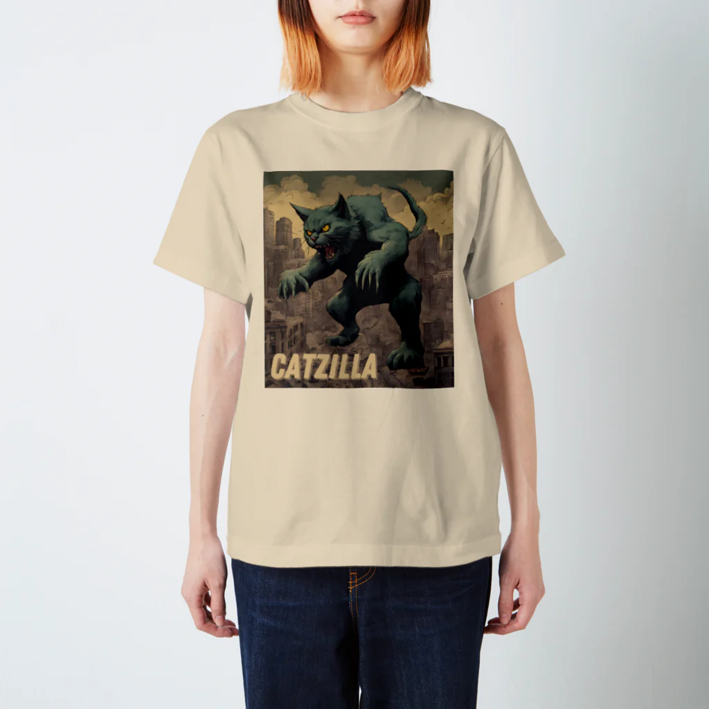 HappyFaceMarketのゴジラになりたい猫 CATZILLA Regular Fit T-Shirt