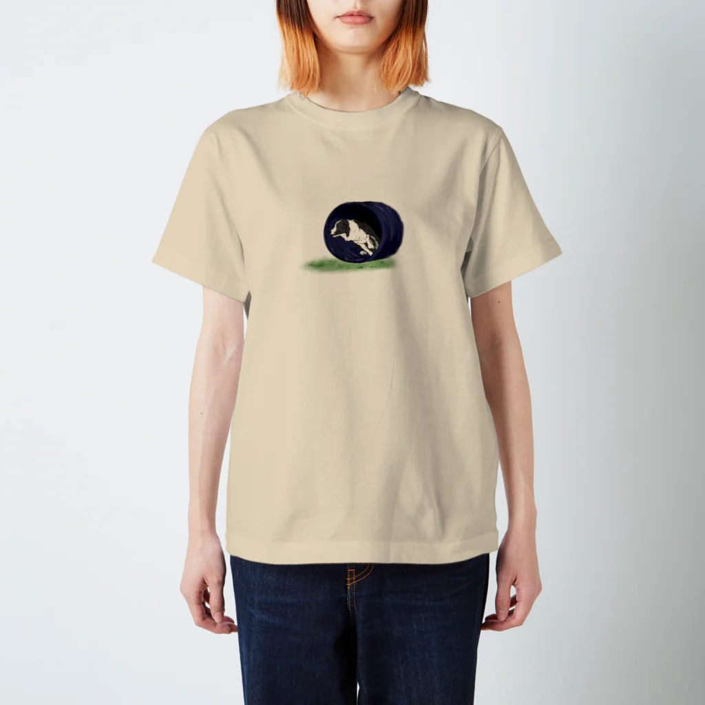 Saori  BTのBordercollie Black&White Tunnel  Regular Fit T-Shirt