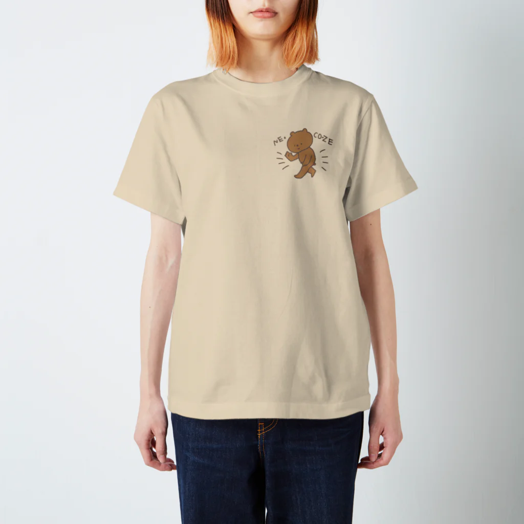 SAKURA-SAKURAのねこ背くまくん Regular Fit T-Shirt