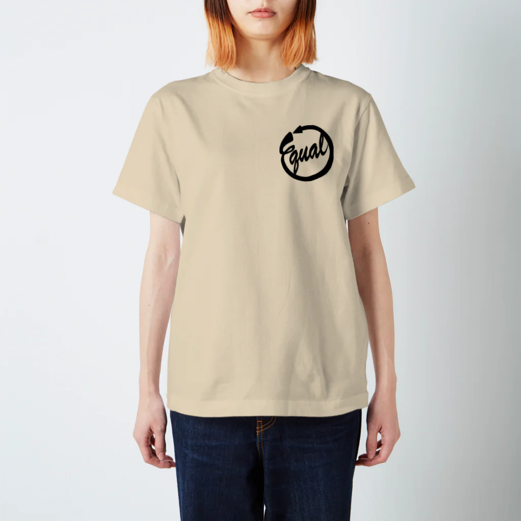 equal6006のロゴ Regular Fit T-Shirt