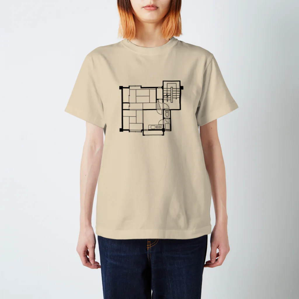雑作家Junyaの2DK Regular Fit T-Shirt