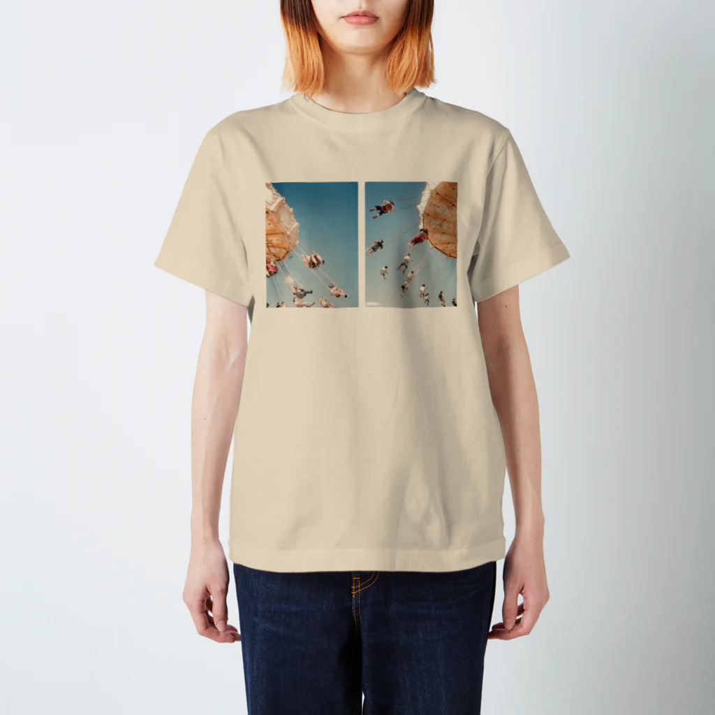 EndofNovemberの空中ブランコbeige（フィルム写真） スタンダードTシャツ