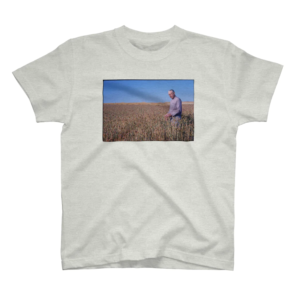 VintageのMERRILL OVESON IN A FIELD, CIRCA 1975 スタンダードTシャツ