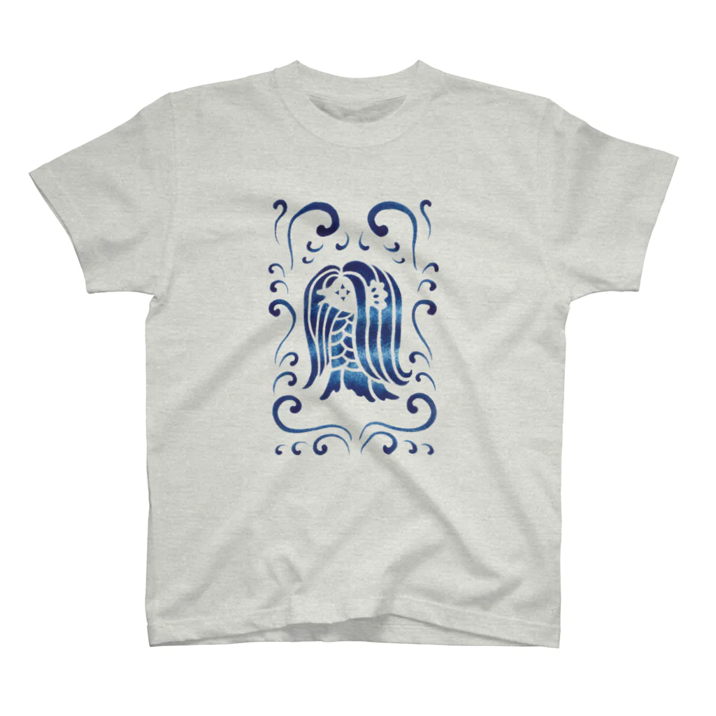 ツバメ堂のアマビエ様と波・青 Regular Fit T-Shirt