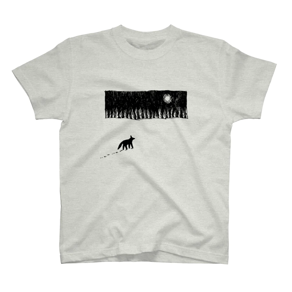 yawarakanezumiの雪原の犬 Regular Fit T-Shirt