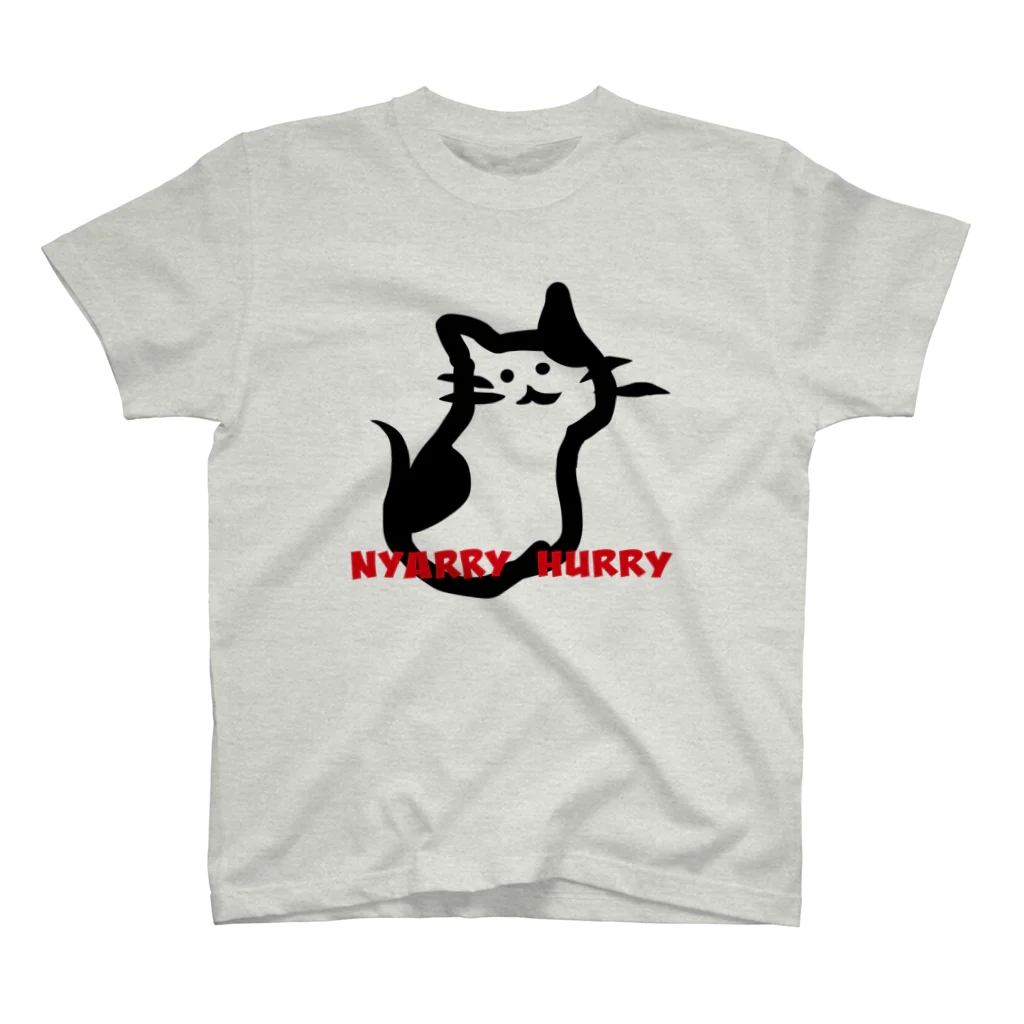 MERRY HURRYのニャリーさん（ハチワレ） Regular Fit T-Shirt