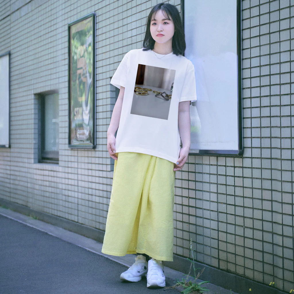 勝たんしか症候群のオシャレなアクセサリー Regular Fit T-Shirt