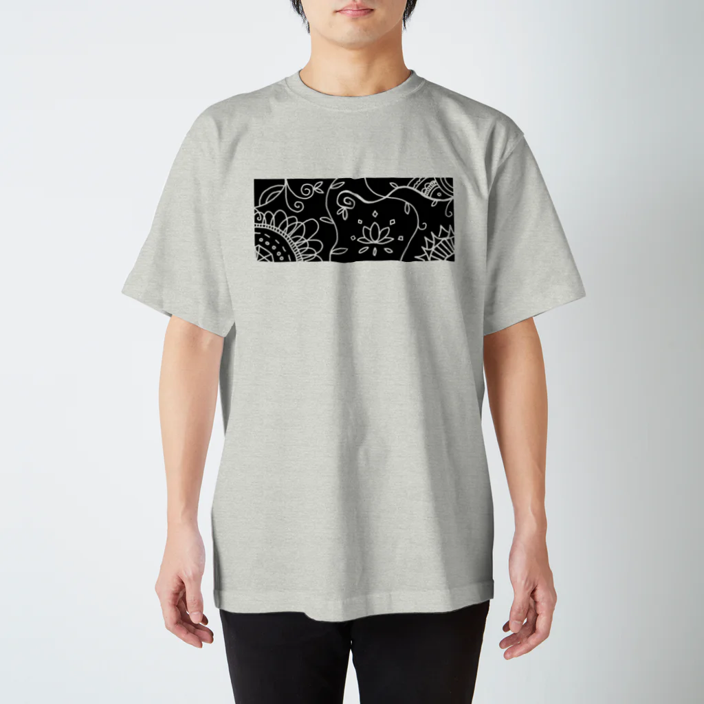 maru houseのアジアン風モノクロ Regular Fit T-Shirt