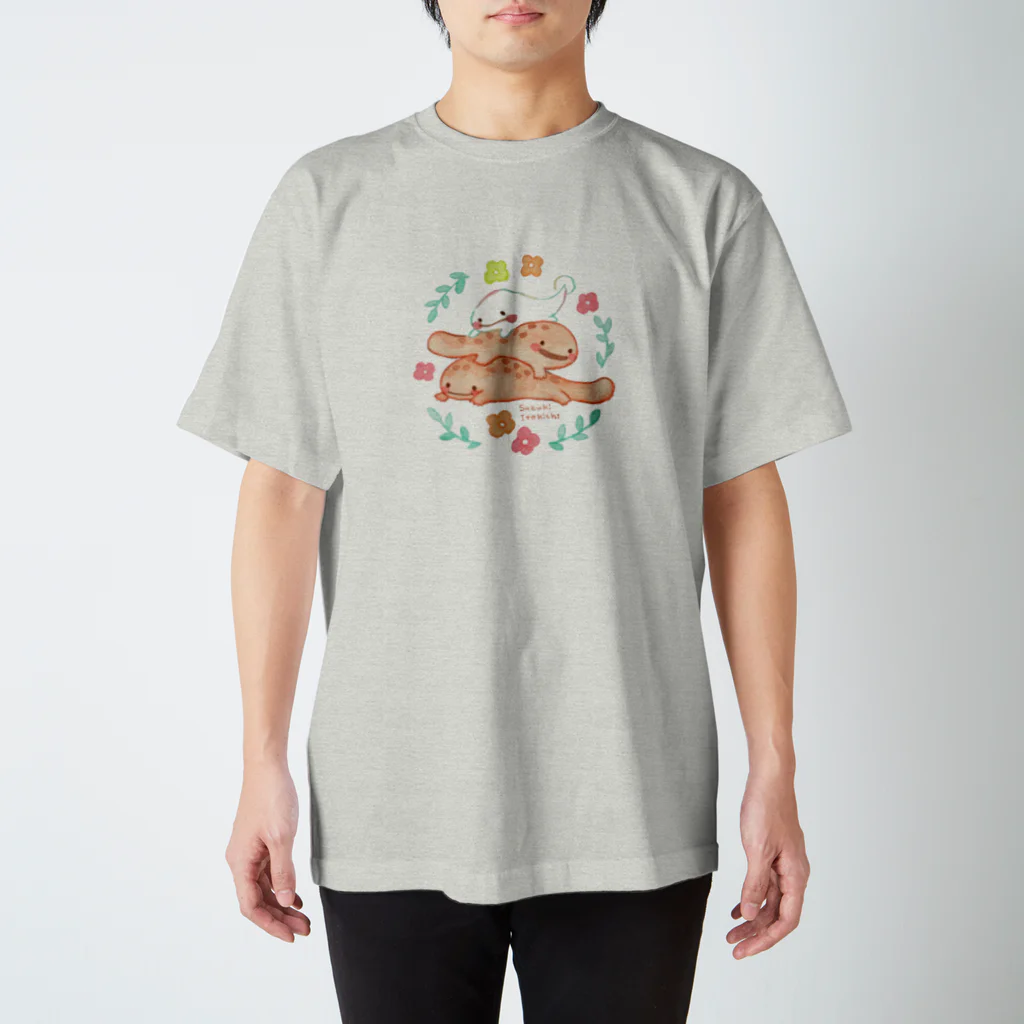 すずきいときちのさらまんだーとオオサンショウウオ スタンダードTシャツ