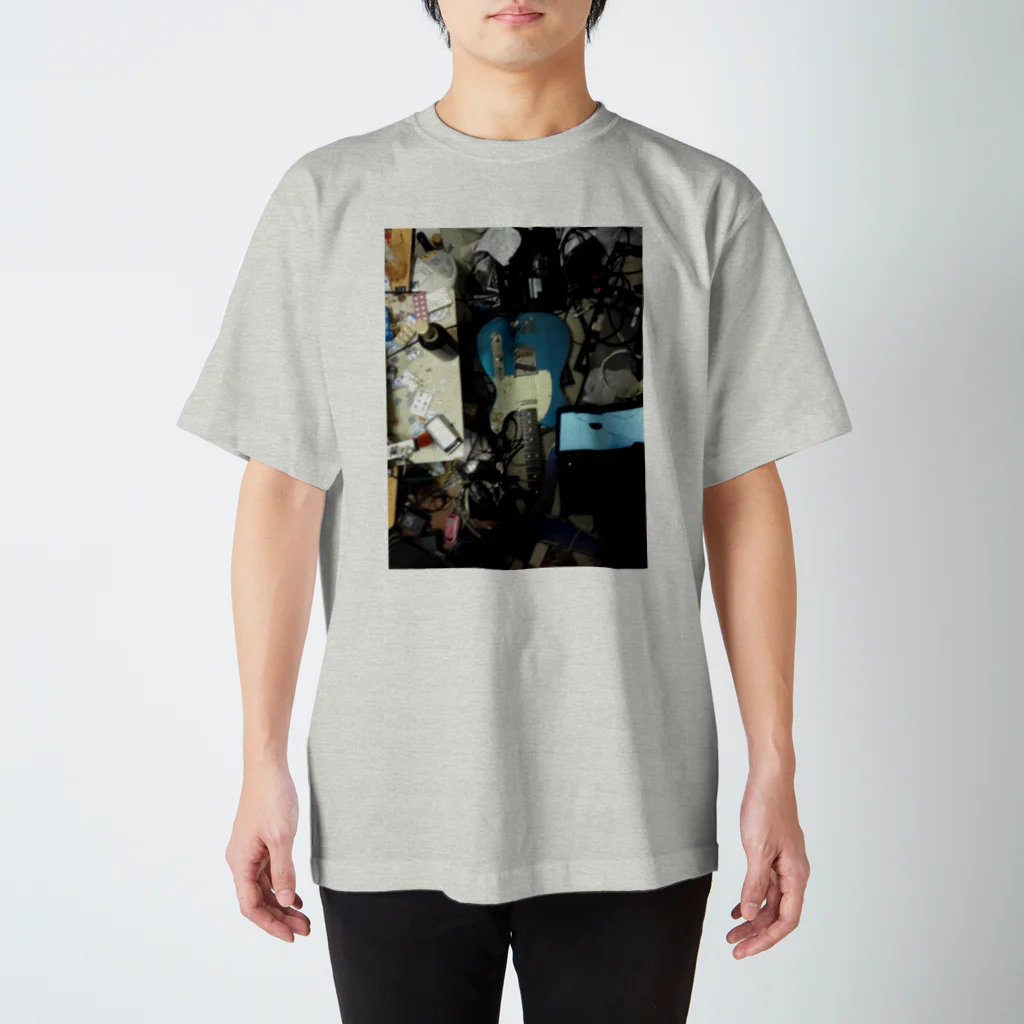 CTRL shopのguitar Regular Fit T-Shirt