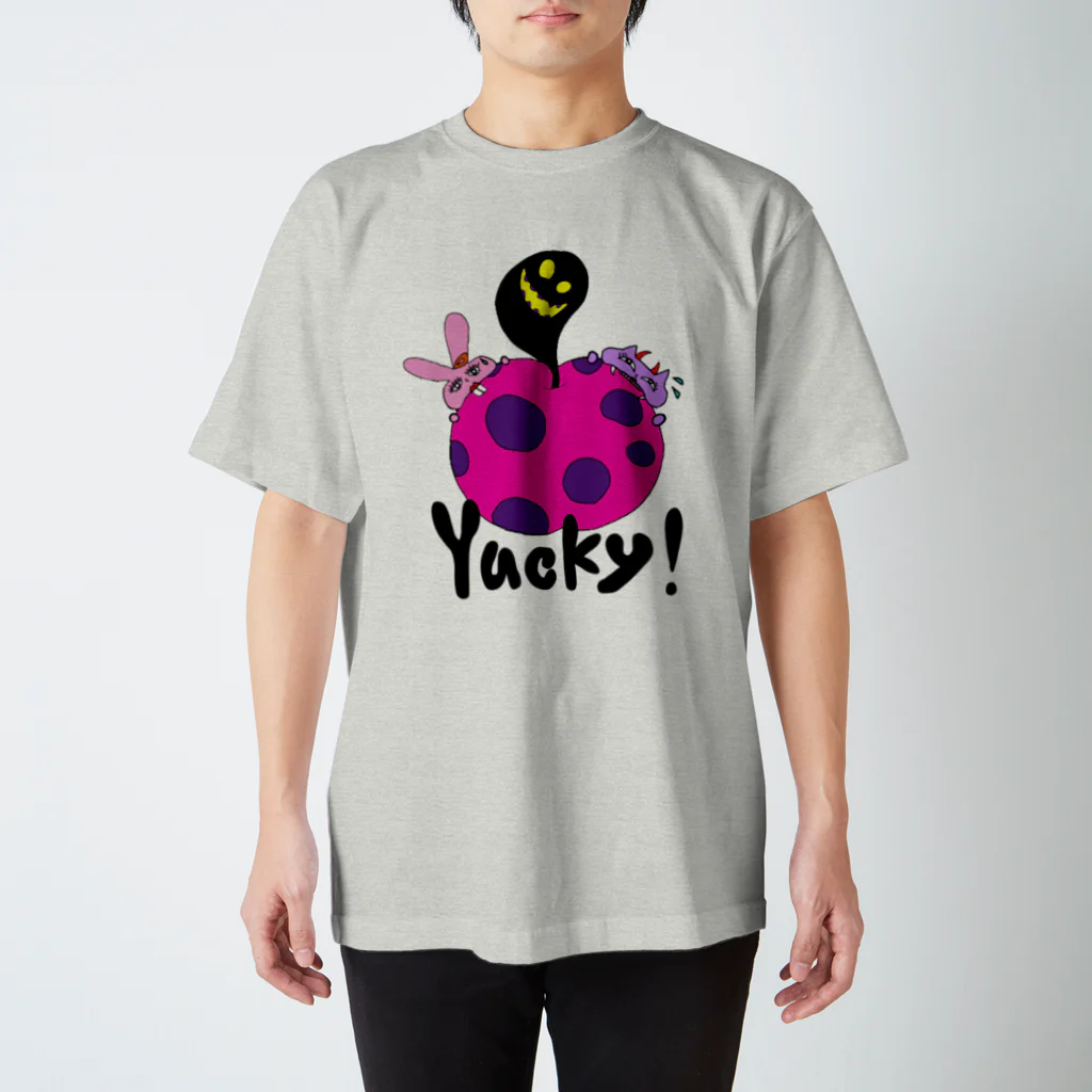 ちょりたん画伯キャラクターズショップのYucky！　かぶりつきシリーズ　毒りんご スタンダードTシャツ