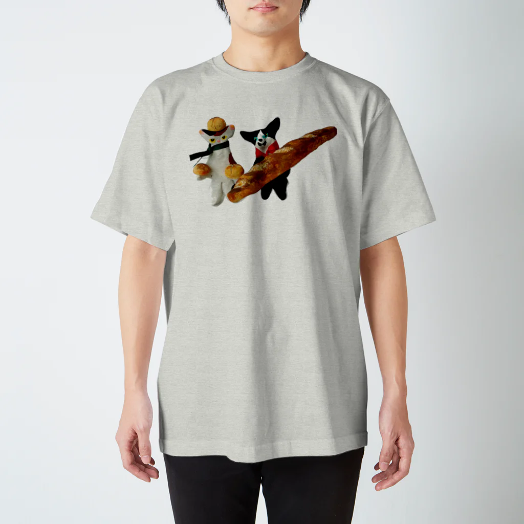 キムラトモミのこねこパン02 Regular Fit T-Shirt