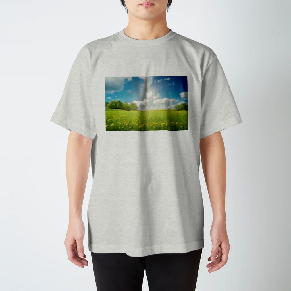 Teatime ティータイムの大草原の風景 Regular Fit T-Shirt