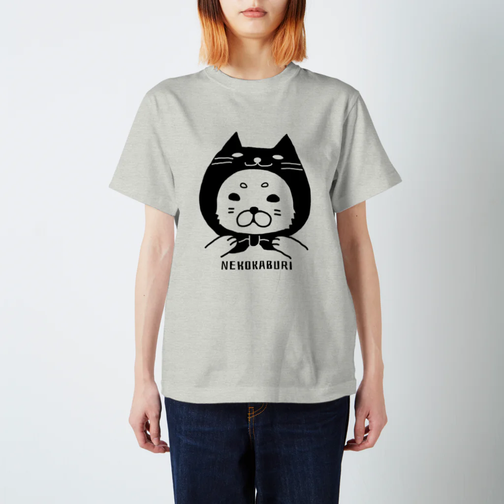 ヒヨッコ堂の猫かぶりな犬 スタンダードTシャツ