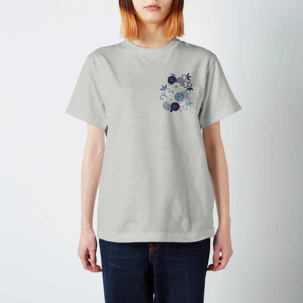 fujiatsuの梅と唐草（青） スタンダードTシャツ