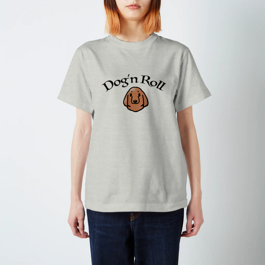 真希ナルセ（マキナル）のDog’n Roll レッドダックス Regular Fit T-Shirt