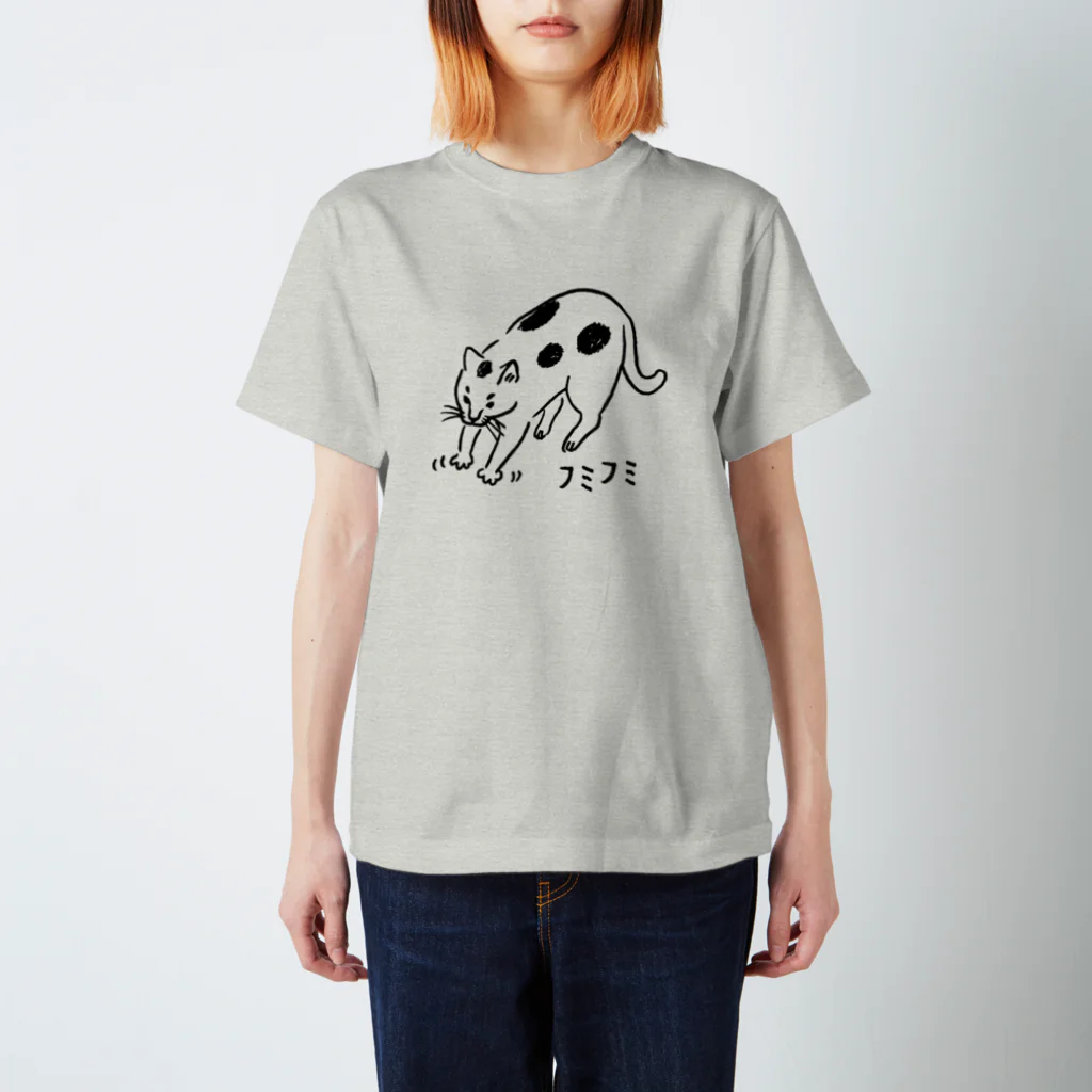 capybarashaのフミねこ スタンダードTシャツ