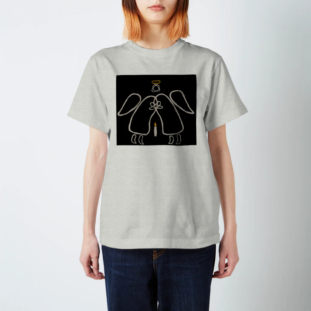 Prayers of angelsのAn angel in the embrace. Regular Fit T-Shirt