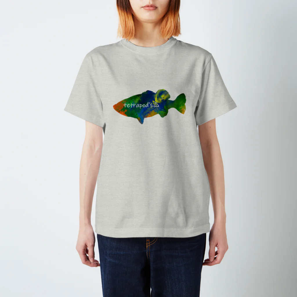 tetrapod'sのテトラポッヅロゴ(ブラックバス) Regular Fit T-Shirt