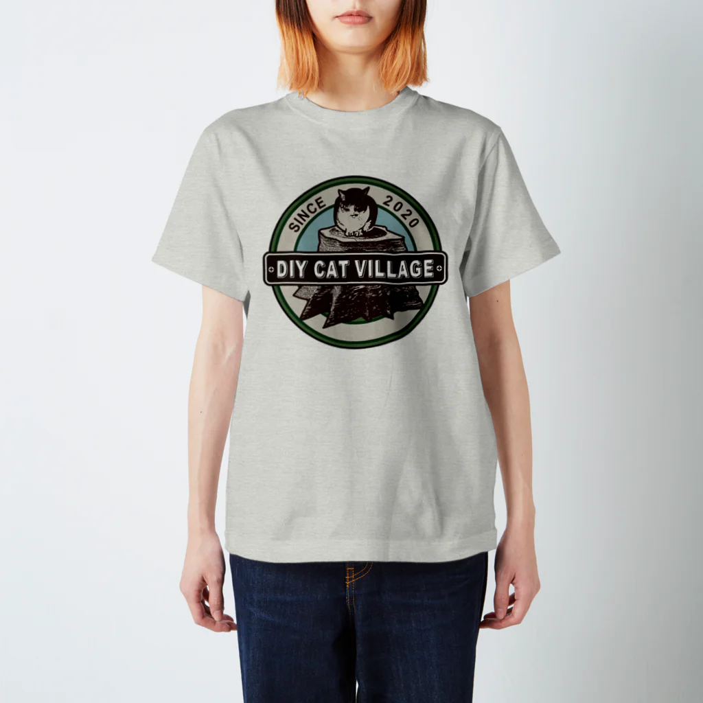 DIY Cat Villageのロゴ DIY Cat Village Regular Fit T-Shirt