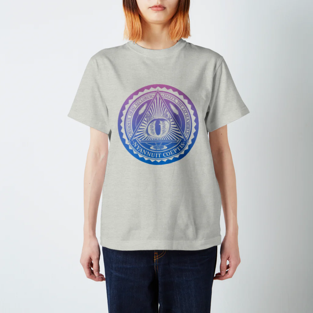 erico de federikoのNyalluminati(ニャルミナティー)Tシャツ　グラデーションＢ Regular Fit T-Shirt